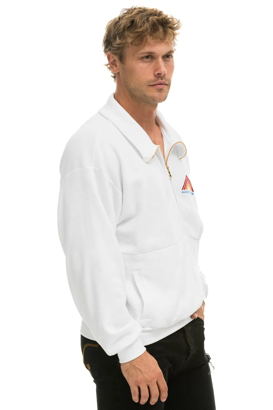 MOUNTAIN EMBROIDERY HALF ZIP SWEATSHIRT - WHITE