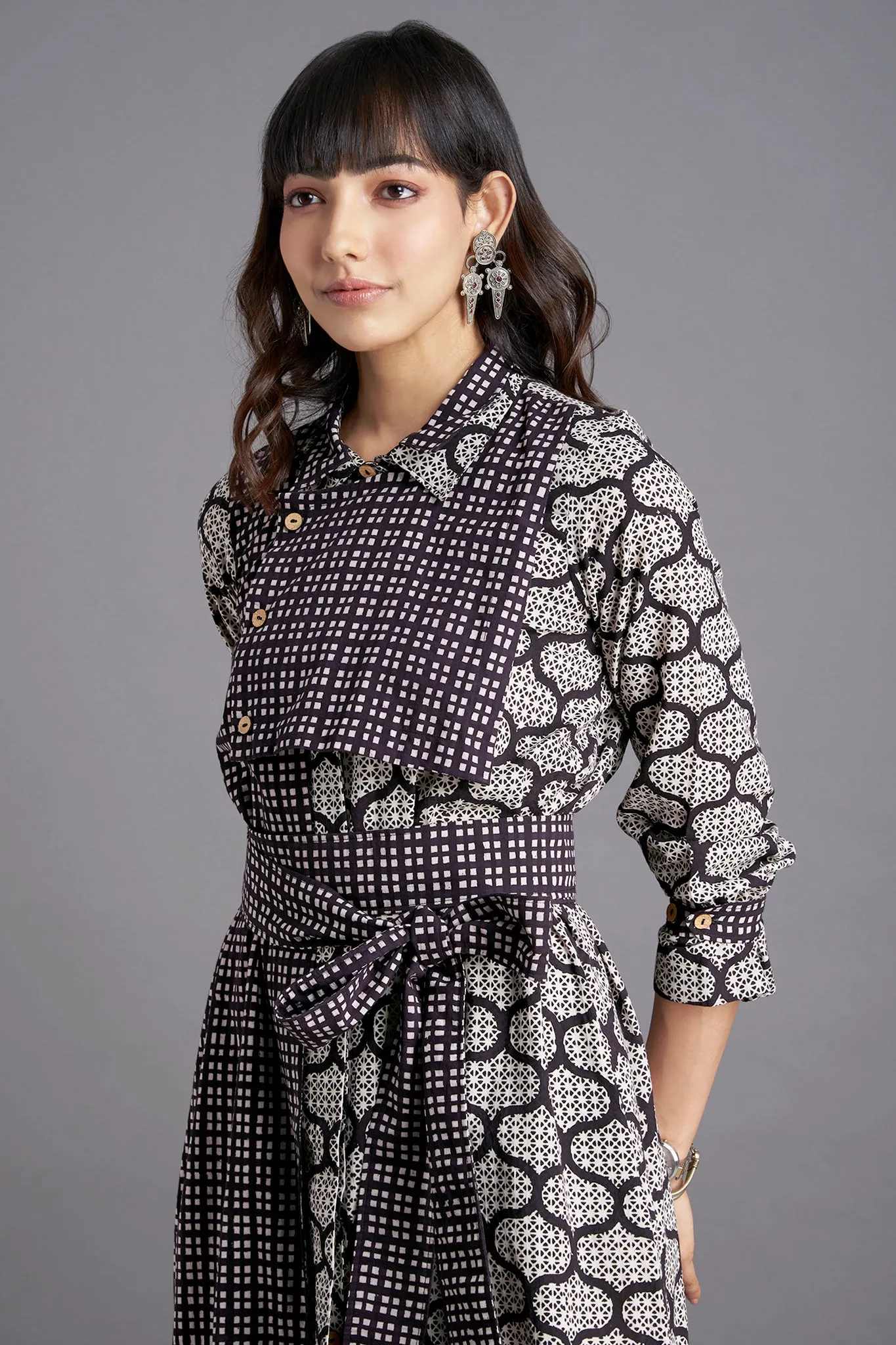 trench coat belt dress - luminous night & abstract mosaic